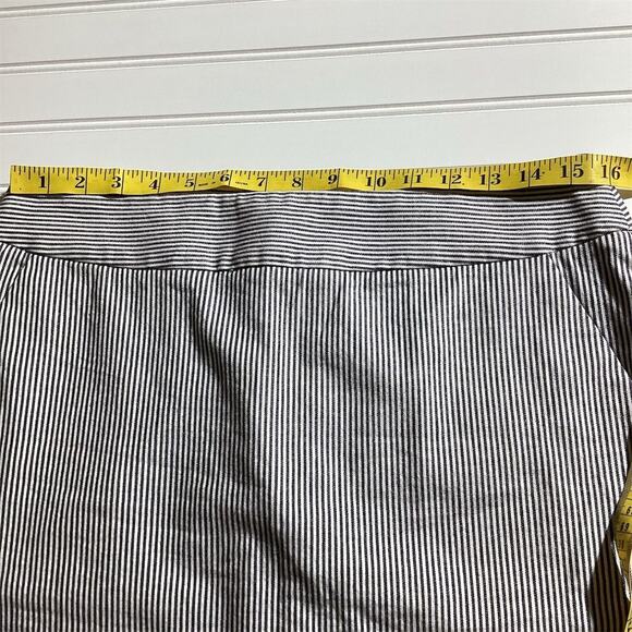 Talbots Women's Size 8 Blue & White Pinstripe A-Line Mini Skirt - Picture 5 of 9